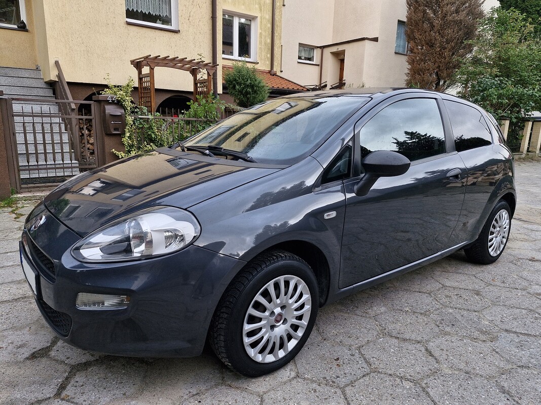 Elbląg Fiat Grande Punto1.4 BenzynaModel 2014KlimatyzacjaKupiony w Polskim Salonie