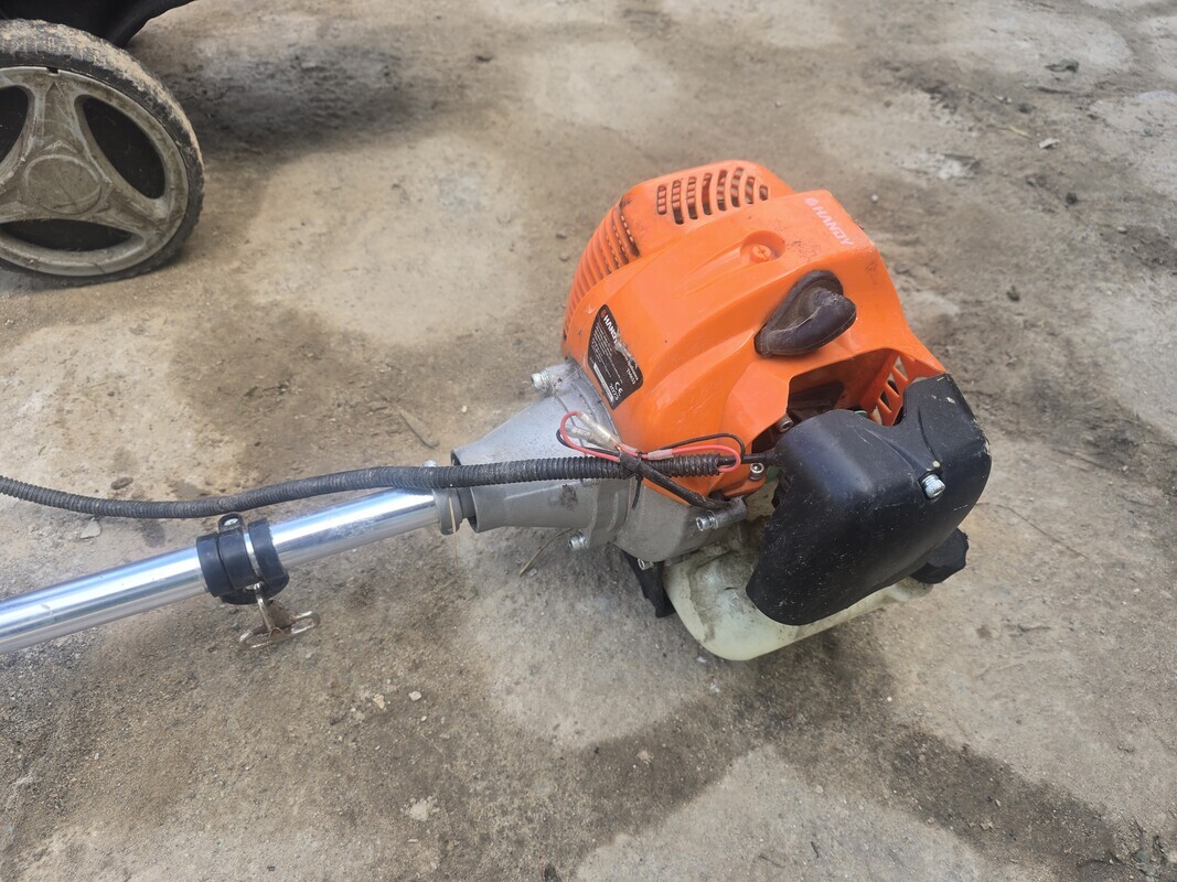 Elbląg Podkaszarka spalinowa Handy TMK52 52 cm³ – kompletna, do uruchomienia