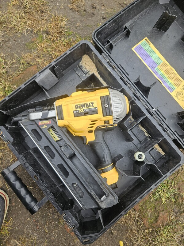Elbląg gwozdzarka dewalt