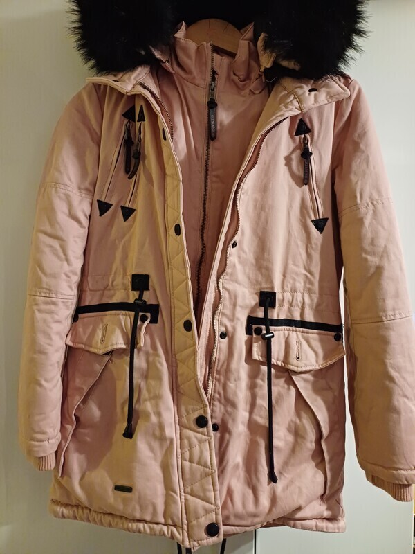 Elbląg Kurtka zimowa MARICOO rozmiar 36/38 podwójne zapinanie kolor pudrowy róż wysoka jakość stan idealny