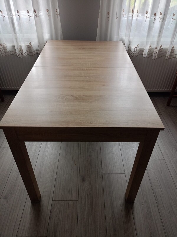 Elbląg Sprzedam stół o wymiarach 140cmx80cm
Cena 50zł