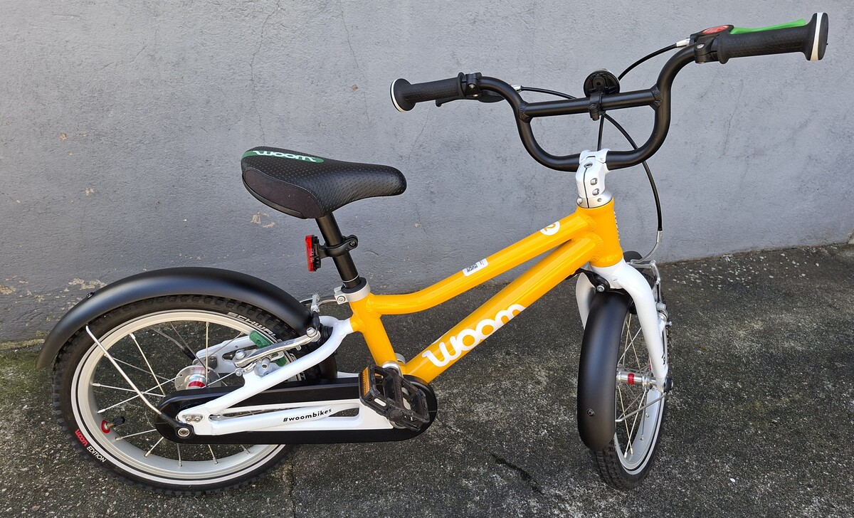 Elbląg Sprzedam rower Woom 2 z błotnikami i stopką. Stan bardzo dobry, delikatnie ślady użytkowania.
Możliwość