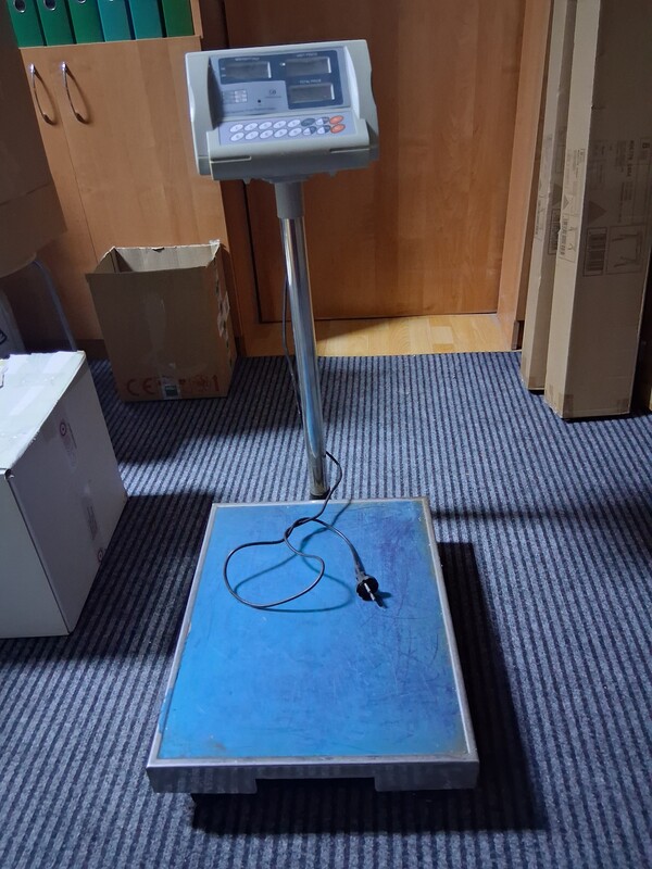 Elbląg Sprzedam elektroniczną wagę magazynową max.150 kg