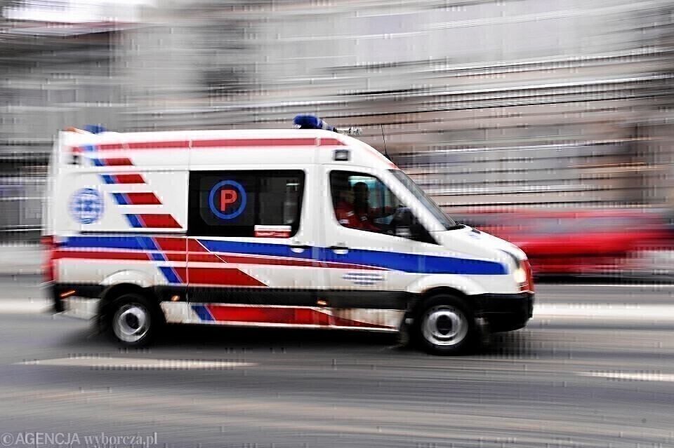 Elbl膮g Zatrudni臋 kierowc臋 kat. B - transport sanitarny