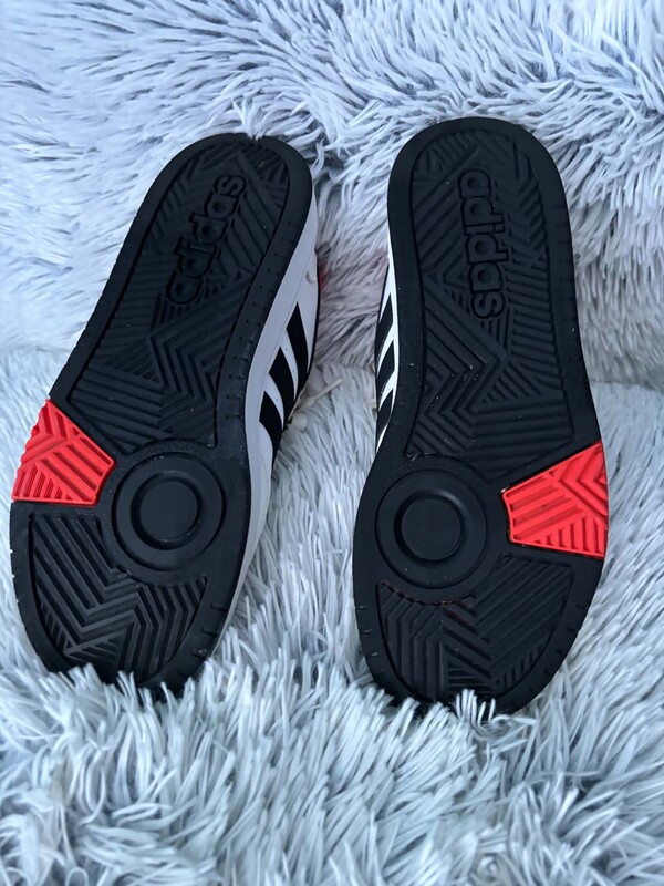 Elbląg Witam sprzedam Redmi 10 5G jest bez rys etui brak ładowarki cena170 dres Nike 137/147 nowy za 60 zł i buty