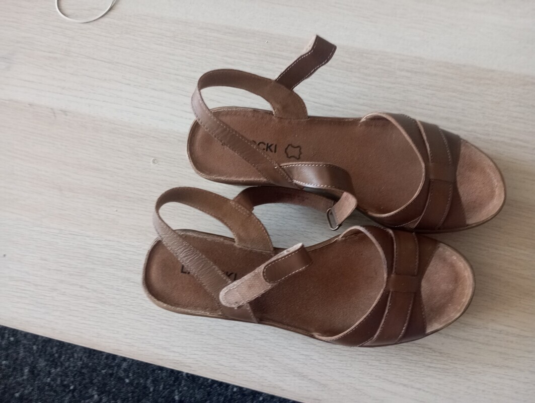 Elbląg Nowe nie używane buty  do małej negocjacji