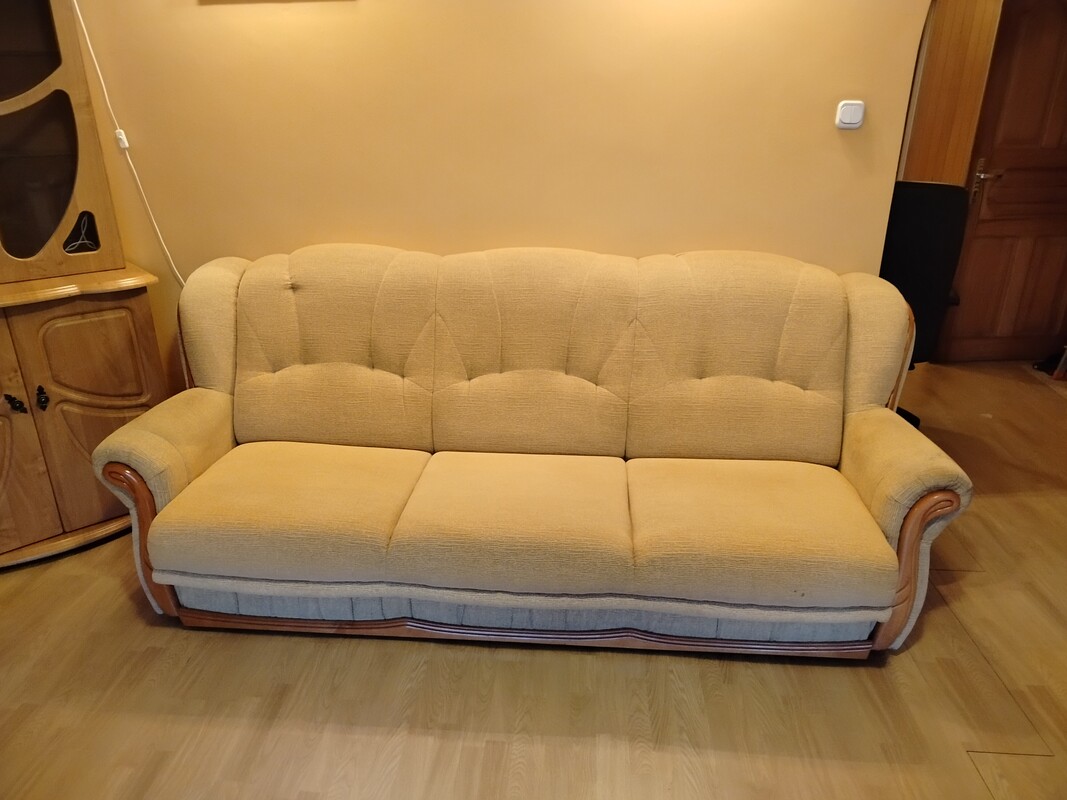 Elbląg Oddam wersalkę, oparcia do przeprania. Odbiór i transport we własnym zakresie.