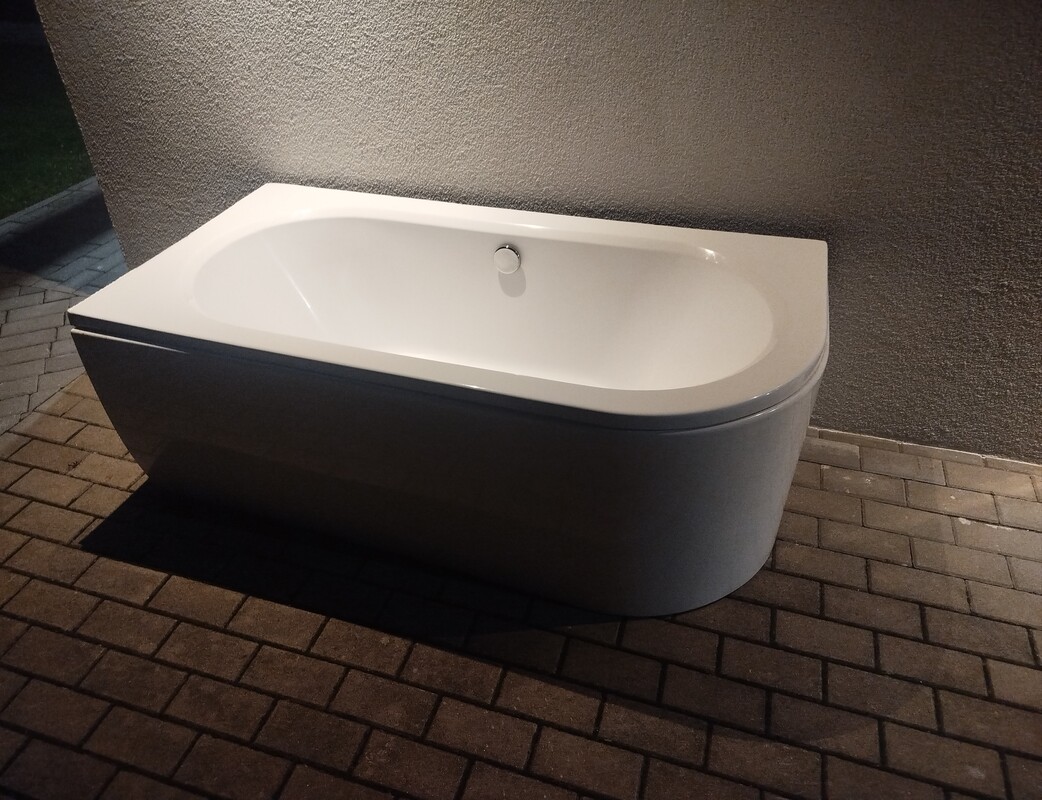 Elbląg WITAM MAM DO ZAOFEROWANIA FAJNNA NIEZNISZONA WANNE NAROZNA W ROZMIARZE 150X75.STAN BDB KOMPLET Z KORKIEM KLIK