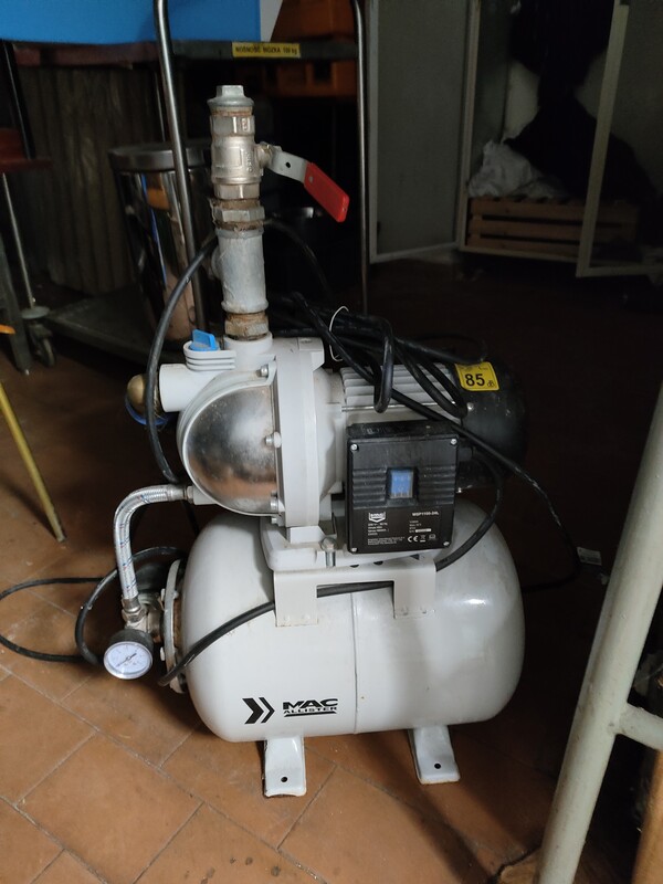 Elbląg Mam do sprzedania zestaw hydrofobowy firmy Macalister 
Parametry 
1100W
24L
4600l/h
Mało używana 
Więcej info