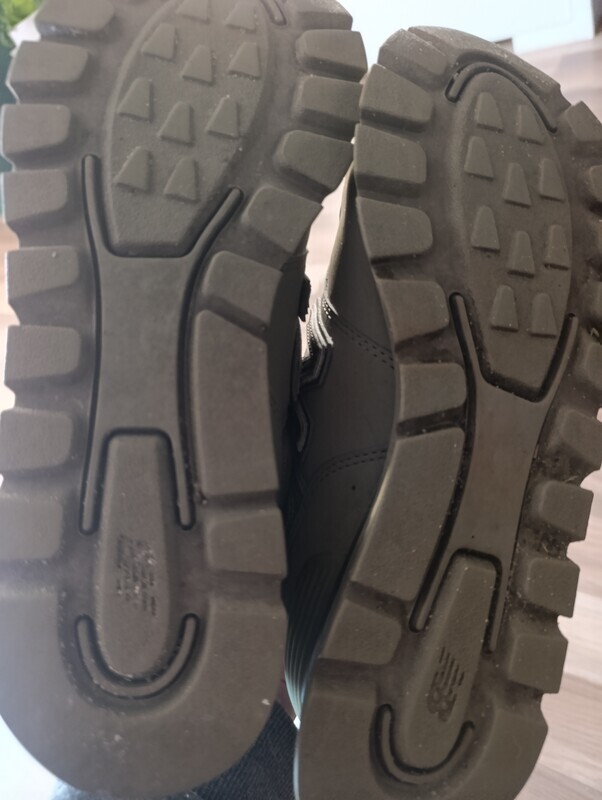 Elbląg Sprzedam buty sportowe Nb