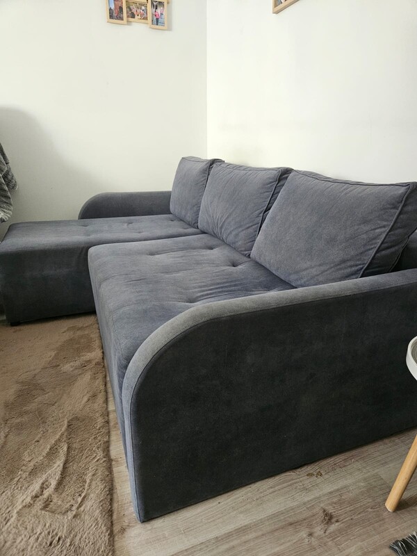 Elbląg Oddam kanapę narożna kolor granat do lekkiego. odswiezenia wym 204 n 143.Odbiór do jutra do 11 godz we własnym