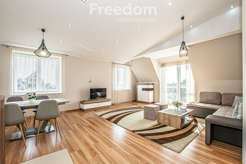 Elbląg FREEDOM NIERUCHOMOŚCIWynajmę mieszkanie - Elbląg, Rybacka. Na wynajem komfortowy apartament z widokiem na rzekę