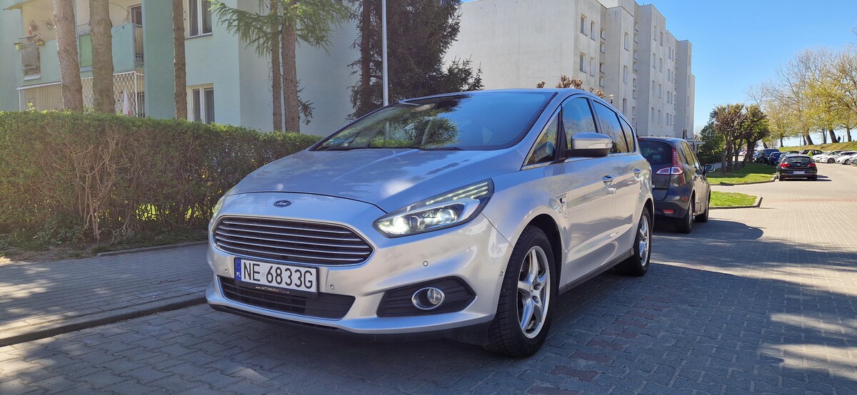 Elbląg SPRZEDAM FORD S-MAXRok produkcji: 2016Przebieg: 218 tys. Silnik: 2.0 150KM DieselSkrzynia biegów: