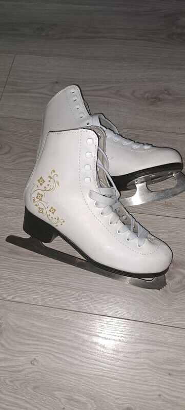 Elbląg Sprzedam łyżwy, nowe, ubrane były 2 razy, rozmiar 40.