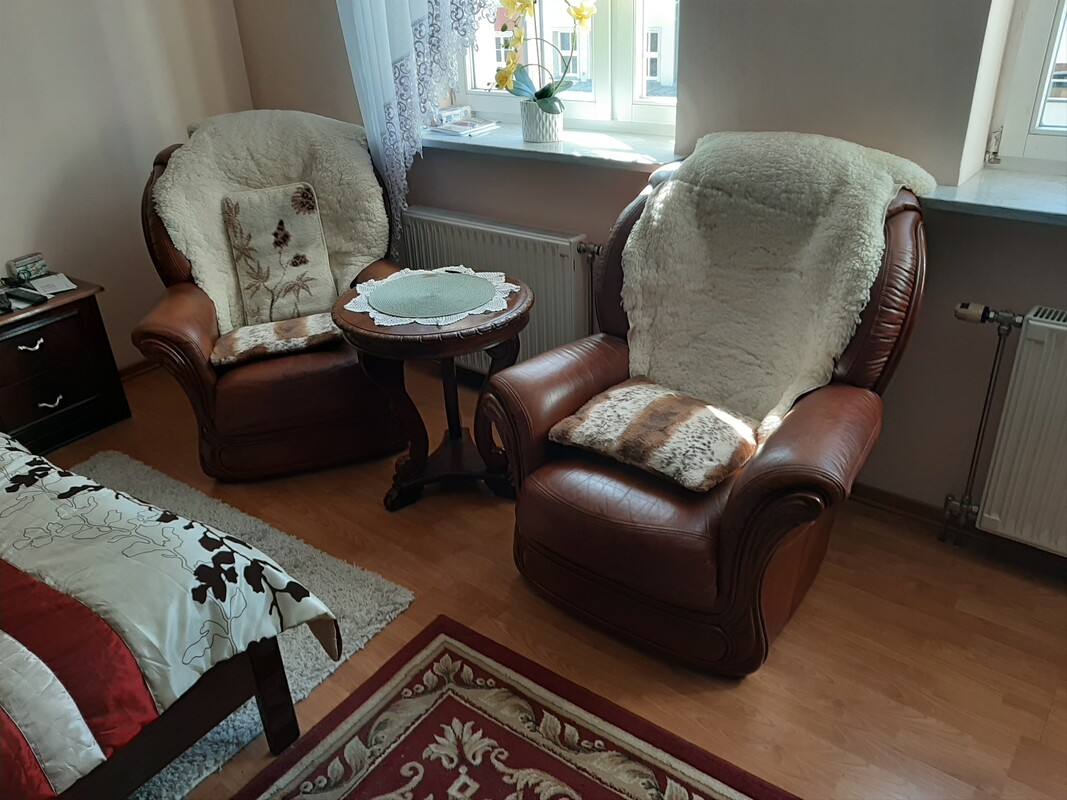 Elbląg Wynajmę duży pokój 30m na ul Stary Rynek z łazienką na ll kondygnacji i wspólną kuchnią, za1300zł oraz kaucja