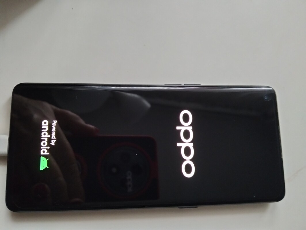 Elbląg Smartfon Oppo Reno 4 Pro - stan idealny