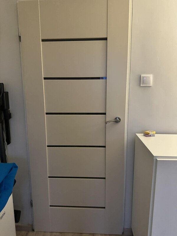 Elbląg Sprzedam używane drzwi wewnętrzne firmy DRE 4 szt  ( 3 pokój, 1 lazienka)  wym: 2 szt ( szer 84,5 cm wys 203