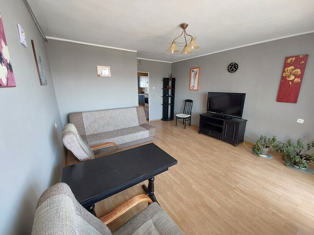 Elbląg Mieszkanie 2 pokojowe 47 m2 w świetnej lokalizacji w centrum Elbląga* duży salon* balkon* oddzielna kuchnia*