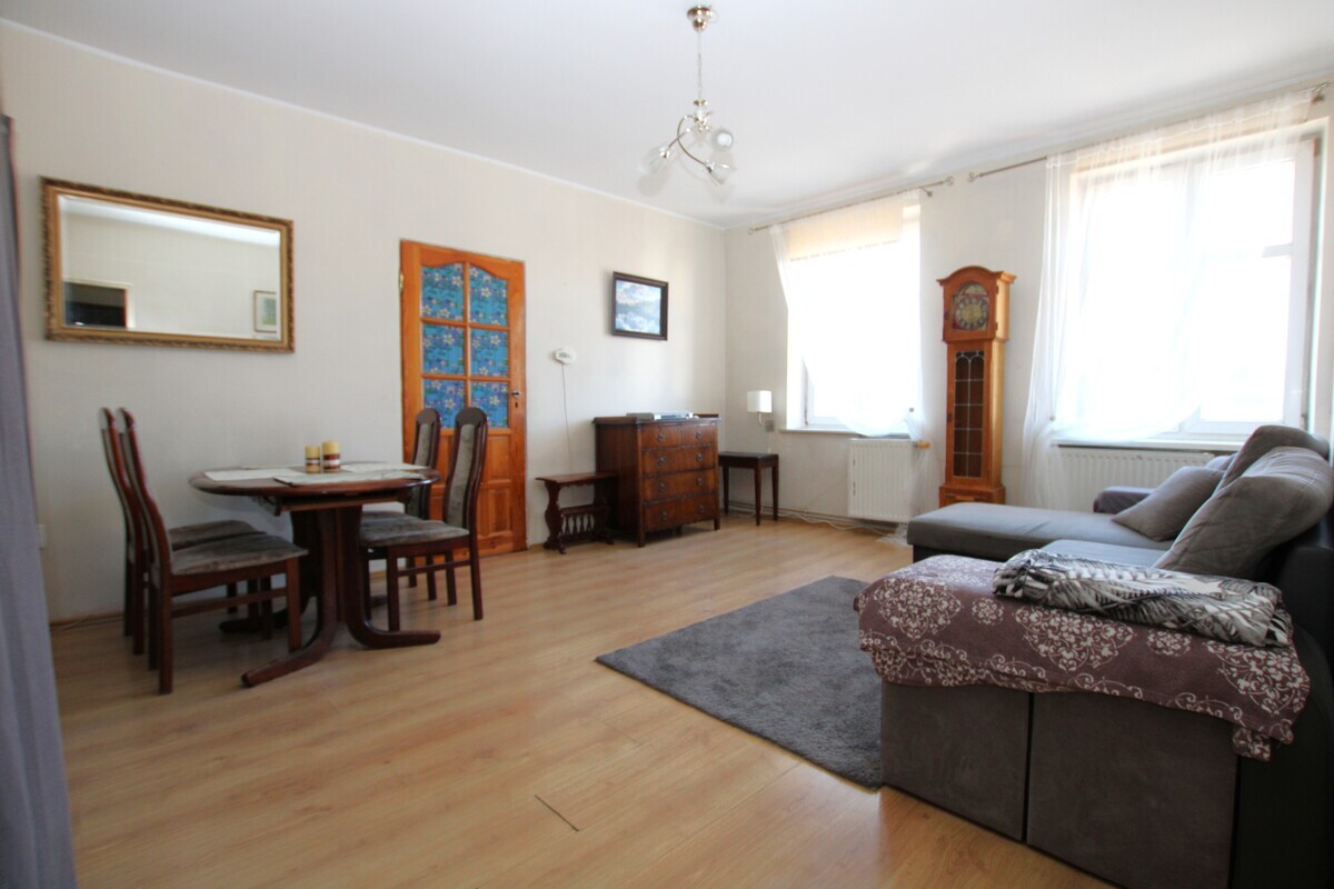 Elbląg NIERUCHOMOŚCI ANNA KRASZEWSKA Mieszkanie do wynajęcia na I piętrze ul. Fabryczna