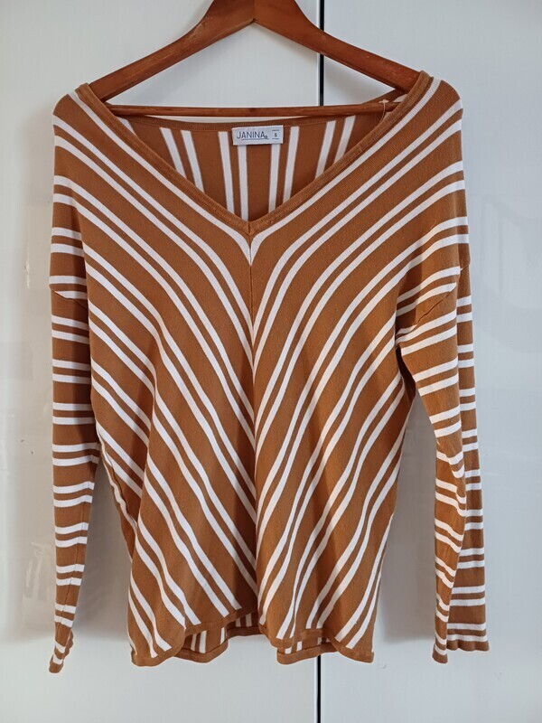 Elbląg Sweterek dzianinowy elastyczny Janina rozmiar S M, cieńszy na wiosnę, ,karmelowo-biały, stan idealny jak nowy