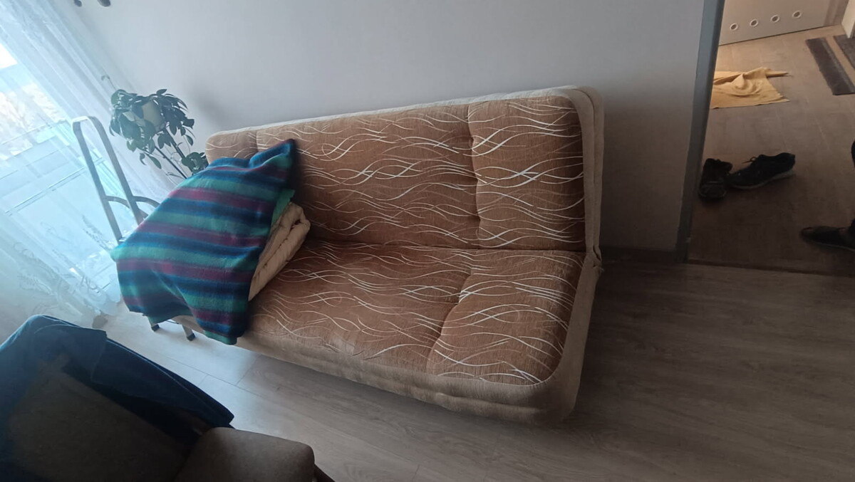 Elbląg Oddam za darmo segment w dobrym stanie ze stolikiem rtv oraz wersalkę. transport we własnym zakresie.