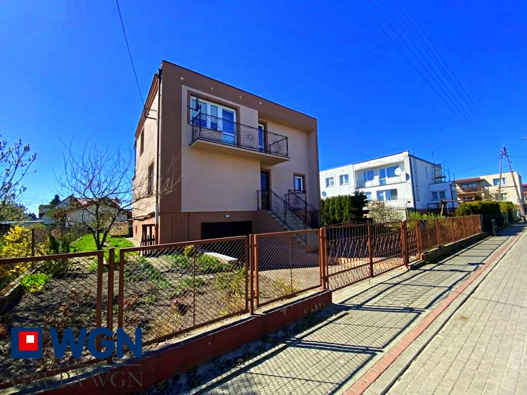 Elbląg WGN Nieruchomości oddział Elbląg prezentuje Państwu na sprzedaż słoneczny dom&nbsp; o powierzchni 200 m2 z