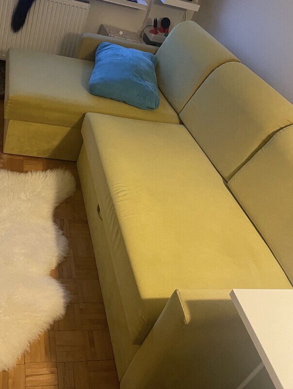 Elbląg Oddam sofę – może komuś jeszcze posłuży i znajdzie drugie życie.
Sofa rozkładana, z wygodną powierzchnią