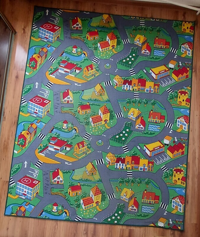 Elbląg Sprzedam wykładzinę dywanową na filcu 200 x 250 cm ( 2 x 2,5m )  = 5m2
stan dobry+ 
odbiór osobisty
zapraszam