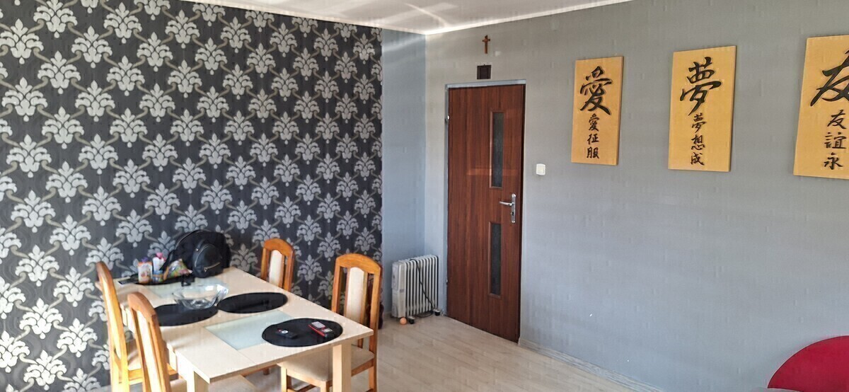 Elbląg 🌿 3-pokojowe mieszkanie z ogródkiem i miejscem parkingowym! 🚗Pełna własność, parter, gotowe do