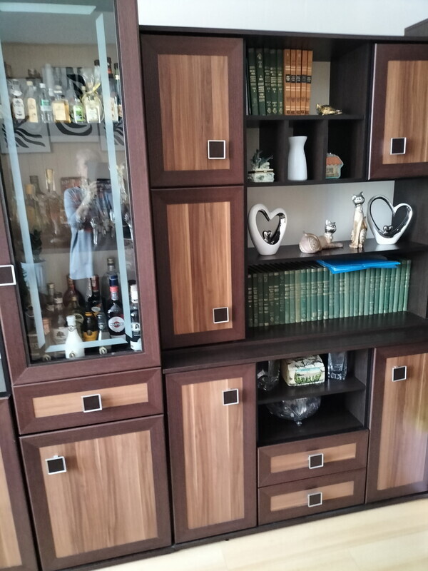 Elbląg Sprzedam meble pokojowe w idealnym stanie, kolor ciemny brąz, meble  mają kilka miesięcy, meble można ustawić