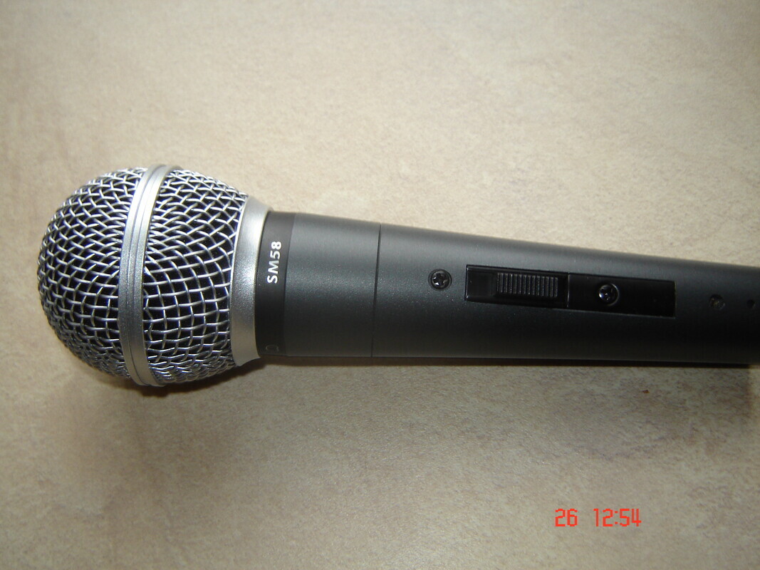 Elbląg Sprzedam nieużywany mikrofon dynamiczny Shure SM 58.Zapakowany w oryginalnym pudełku wraz z uchwytem, kablem i