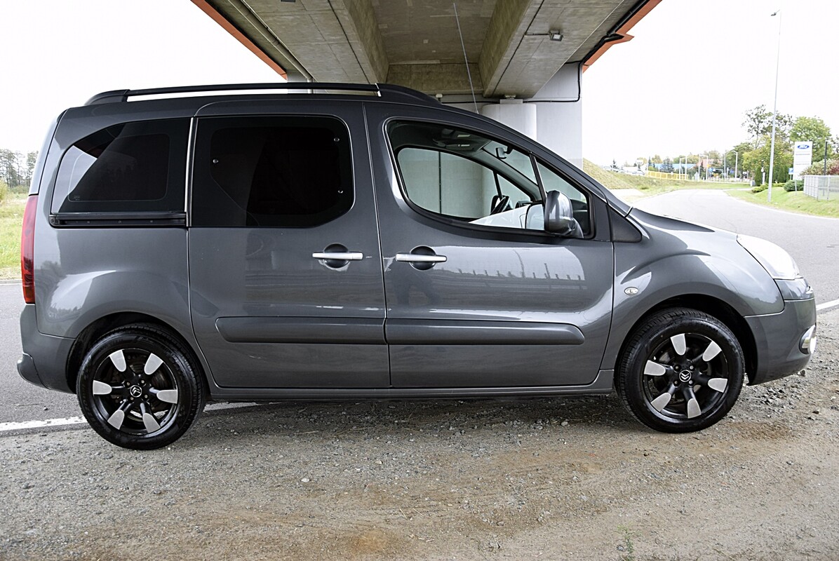 Elbląg Citroen Berlingo 1.6 Diesel, 2014 rok. Przestronne wnętrze. Zamiana. Auto w wersji osobowej – bardzo