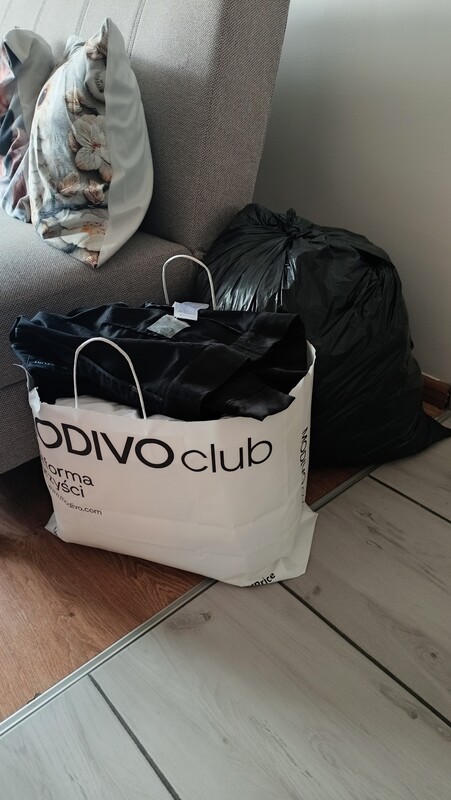 Elbląg Dwie porządne paczki ubrań, damskie M/L
Bluzki, koszule, sukienki, jeansy, żakiety, spodenki, spodnie,