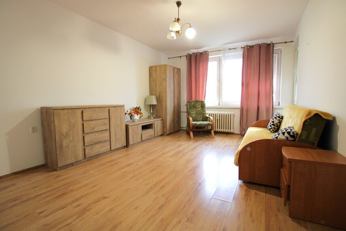 Elbląg NIERUCHOMOŚCI ANNA KRASZEWSKA Mieszkanie 1-pokojowe z balkonem i mediami miejskimi ul. Królewiecka,