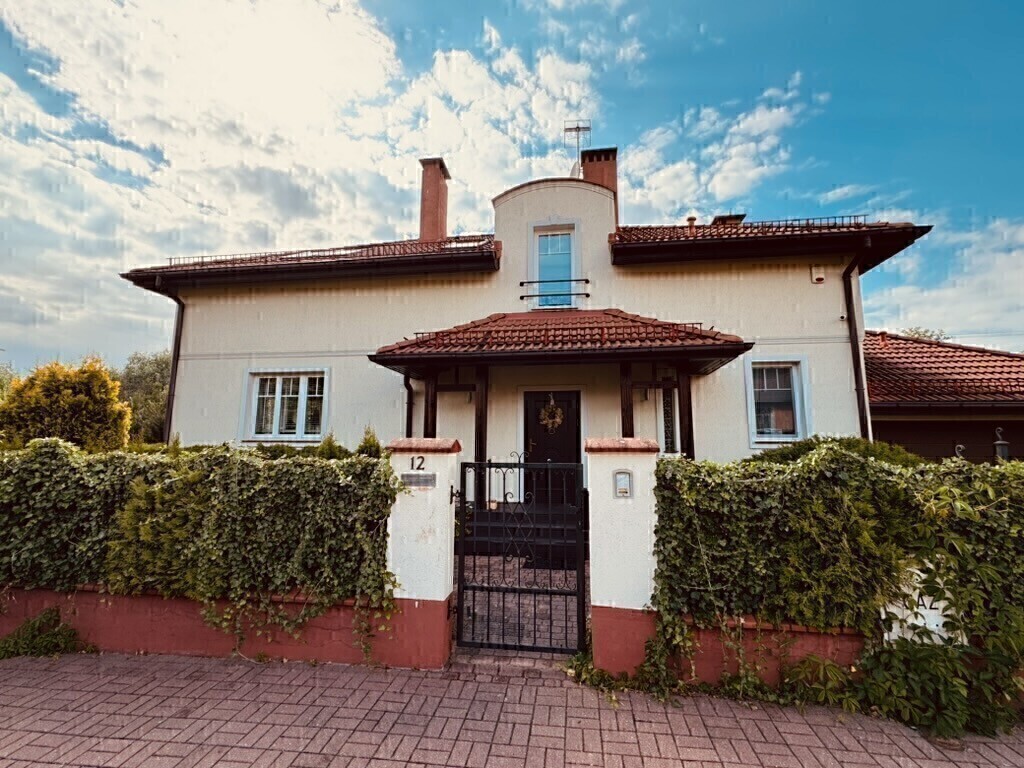 Elbląg Dom wśród sosen – enklawa ciszy i harmonii, ul. Wileńska, Elbląg