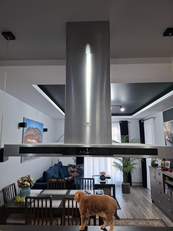 Elbląg Sprzedam: 1.Okap kuchenny, pochłaniacz wyspowy marki Electrolux o wymiarach: 70x100 cm. Kolor: Inox. Stan: bardzo