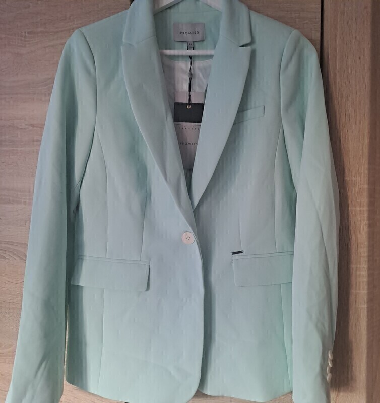 Elbląg Sprzedam marynarka damską nowa r. 40