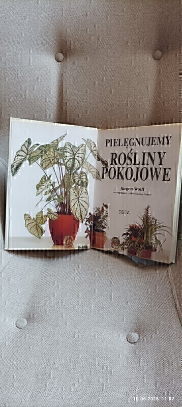 Elbląg Mam do sprzedania bardzo ciekawą książke dla hobbysty lubiącego kwiaty. *Pielęgnujemy Rośliny Pokojowe*. Stan