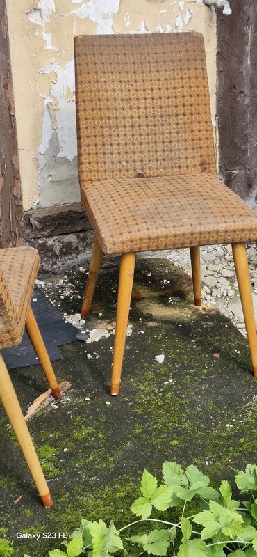 Elbląg Krzesla PRL tzw patyczaki. 20 zl sztuka swietny stan