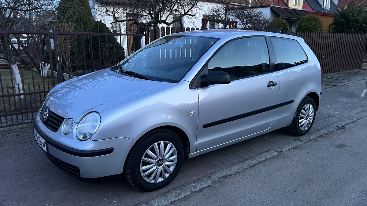 Elbląg VW Polo Z 2005 roku Przebieg 178800 oryginalny 
Samochód w oryginalnym lakierze 1400 km temu przegląd filtry i