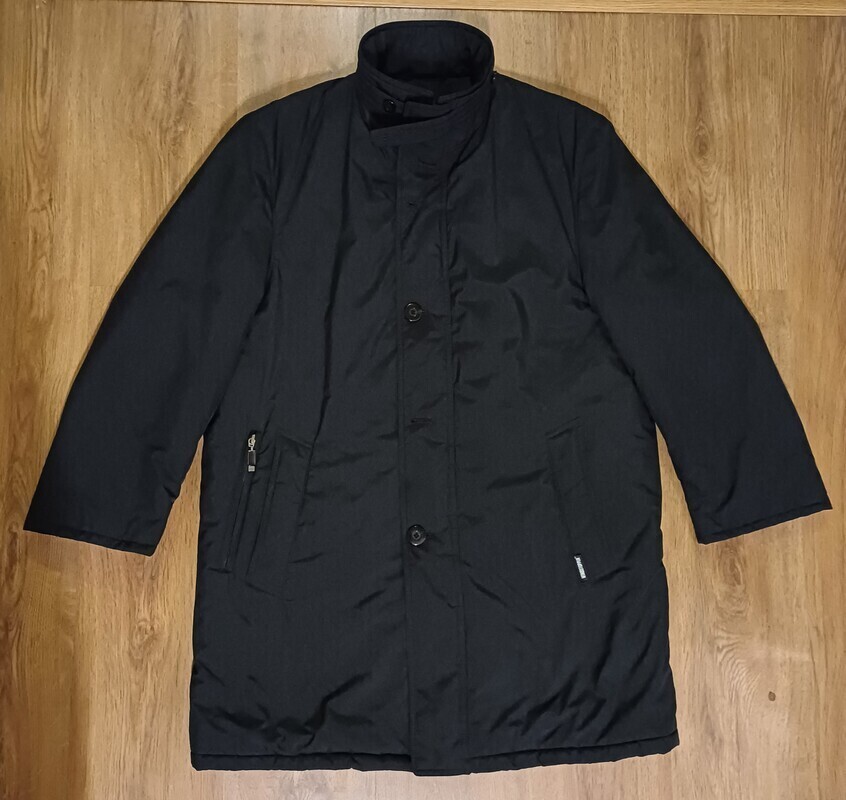 Elbląg NOWA kurtka / płaszcz krótki BUGATTI wymiary pachy 2x 61cm, długość 92 stan idealny, logowane zamki, lekko