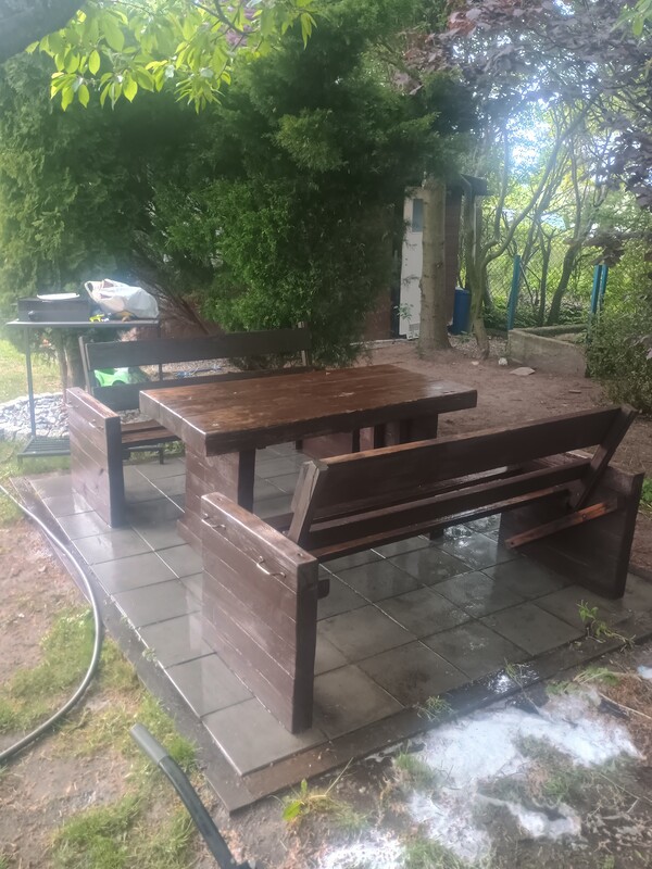 Elbląg Sprzedam meble ogrodowe wykonane z kwantowej 10x6 cm solidne i bardzo mocne. Meble mają jakieś 3 lata wymagają