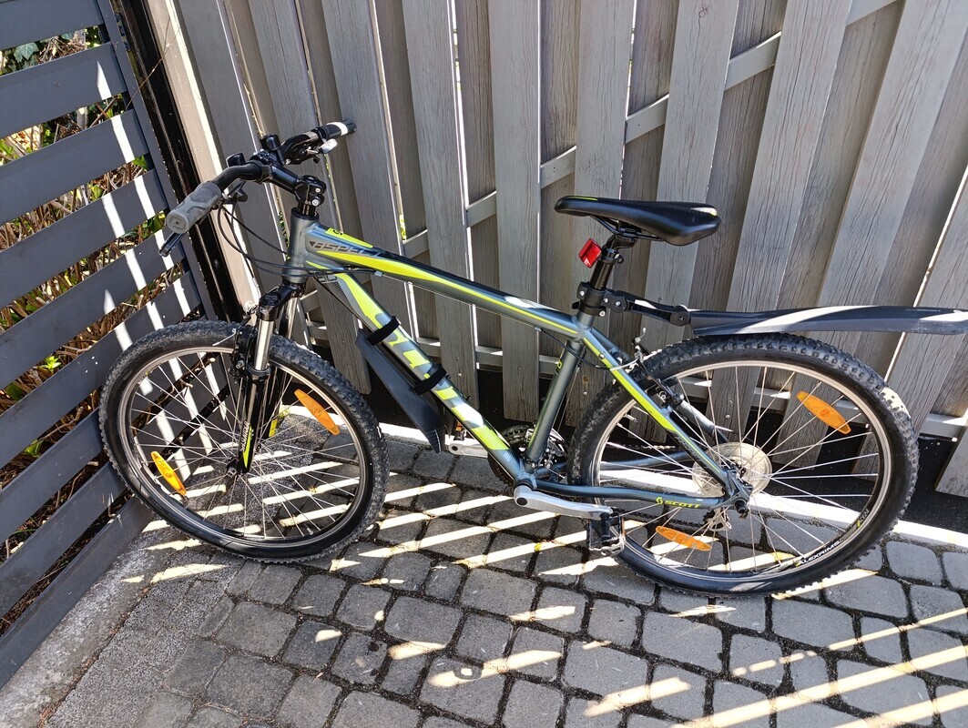 Elbląg Sprzedam rower Scott Aspect 660 rama M, koła 26 cali.
Stan bdb