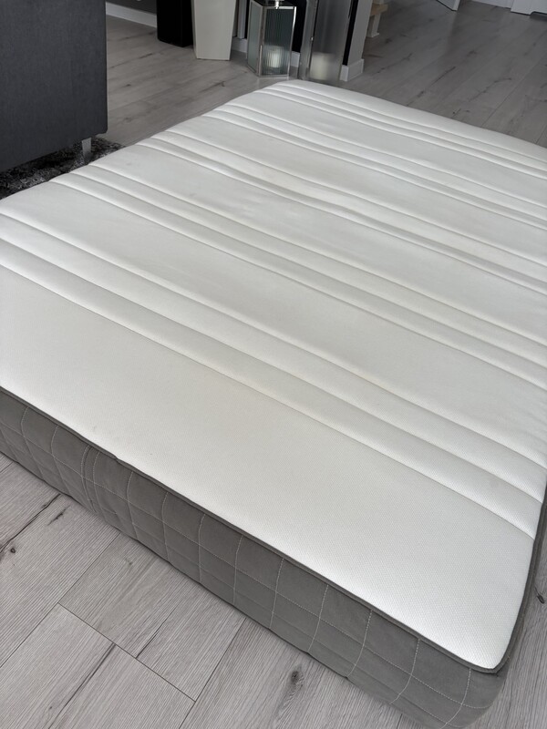 Elbląg Sprzedam materac 140x200cm Ikea Hovac używany stan dobry bardzo wygodny nie zarwany mało używany