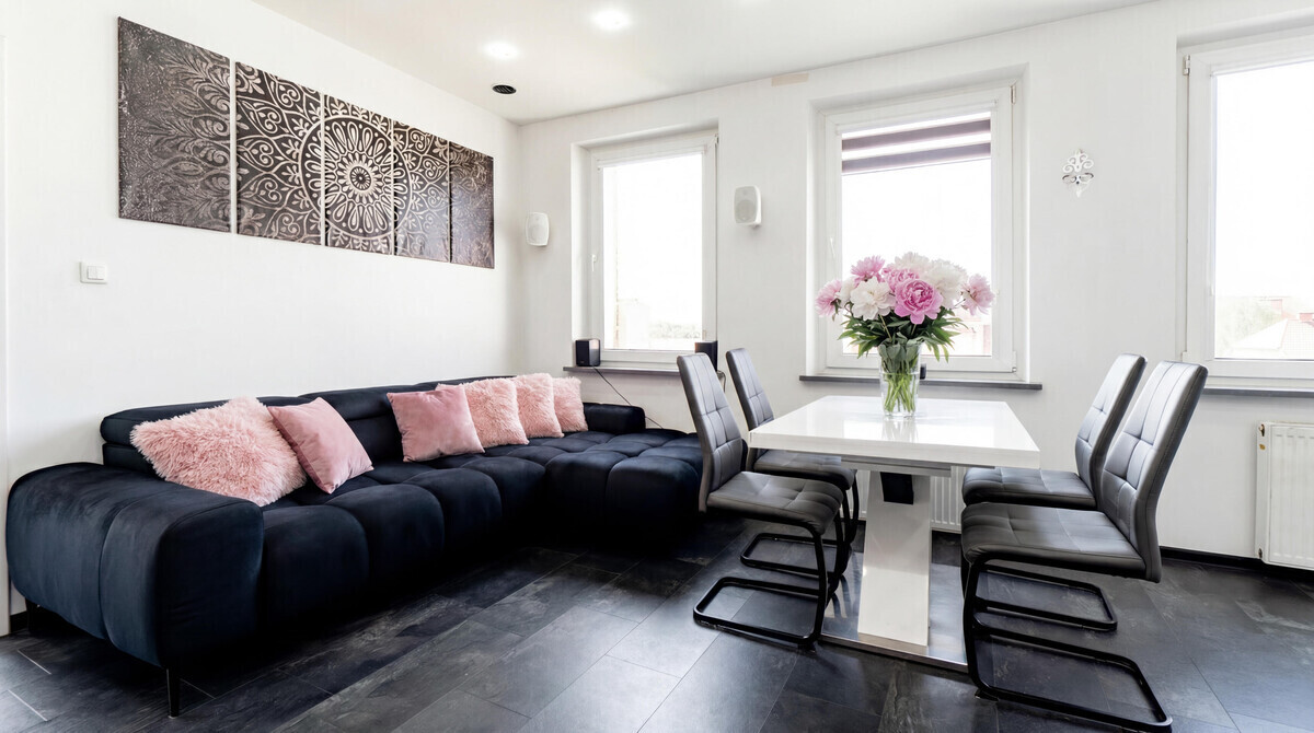 Elbląg TO MY SPRZEDAJEMYNIERUCHOMOŚCI W TYM MIEŚCIEBIURO NIERUCHOMOŚCIAMERICAN HOMEFOR SALE - 2 POKOJE -