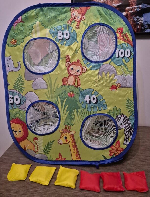 Elbląg Gra zręcznościowa - Zestaw do rzucania woreczkami i rzutkami. 
Do zabawy i rozwoju w domu i na dworze. 
Po