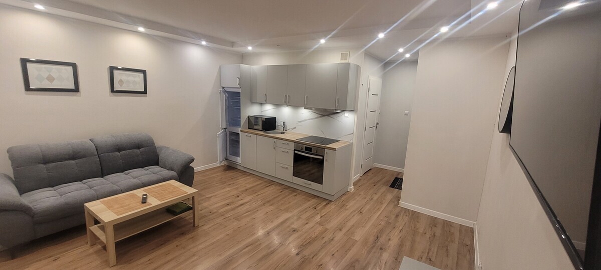 Elbląg Do wynajęcia!!!
Mieszkanie 2 pokojowe z balkonem Elbląg ul. Wiejska przy parku Modrzewia w pełni wyposażone!