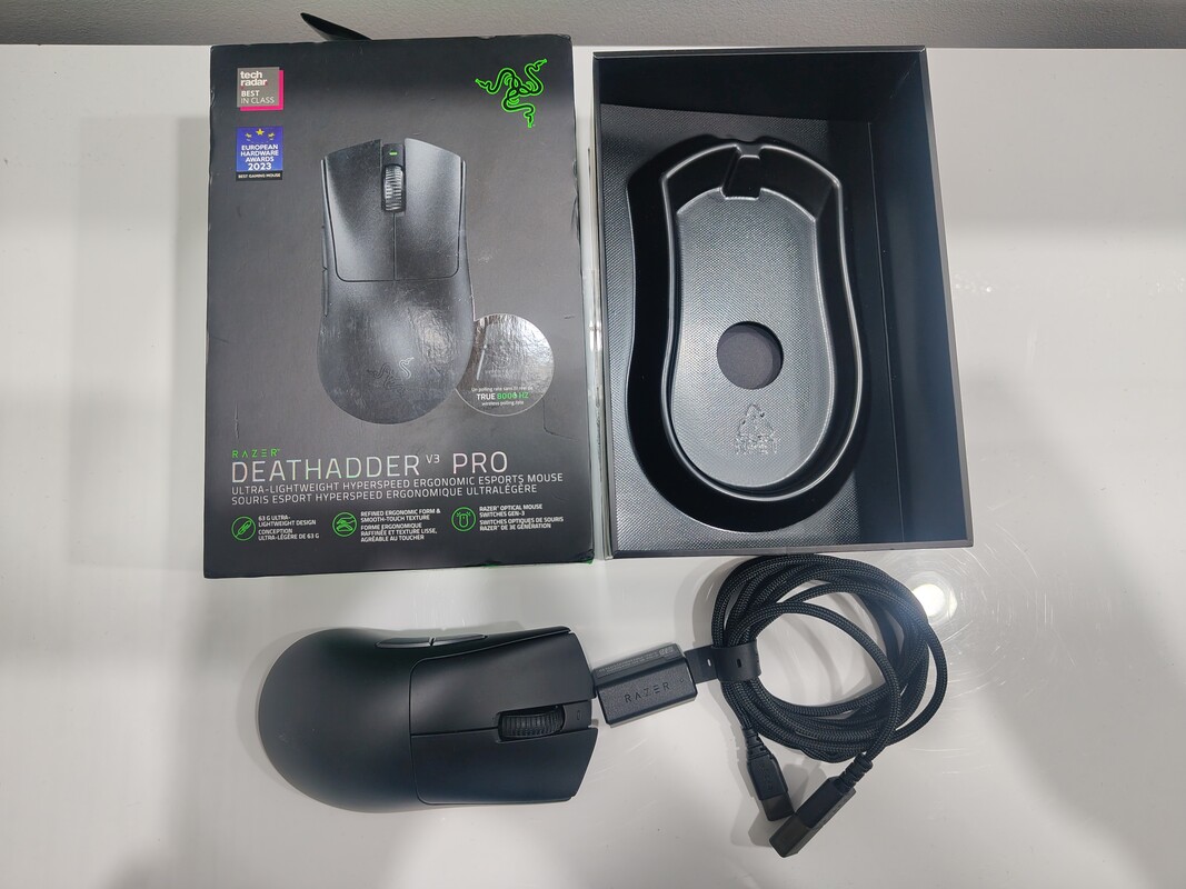 Elbląg Myszka Razer Deathadder v3 pro Zadbana, z kompletem widocznym na zdj 180zł