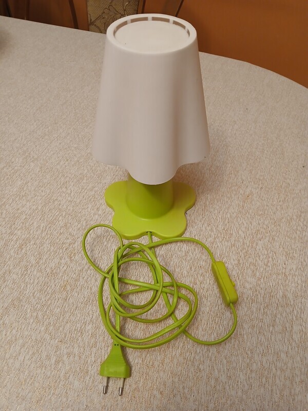 Elbląg Sprzedam widoczną na zdjęciach lampkę z IKEA
100% sprawna.