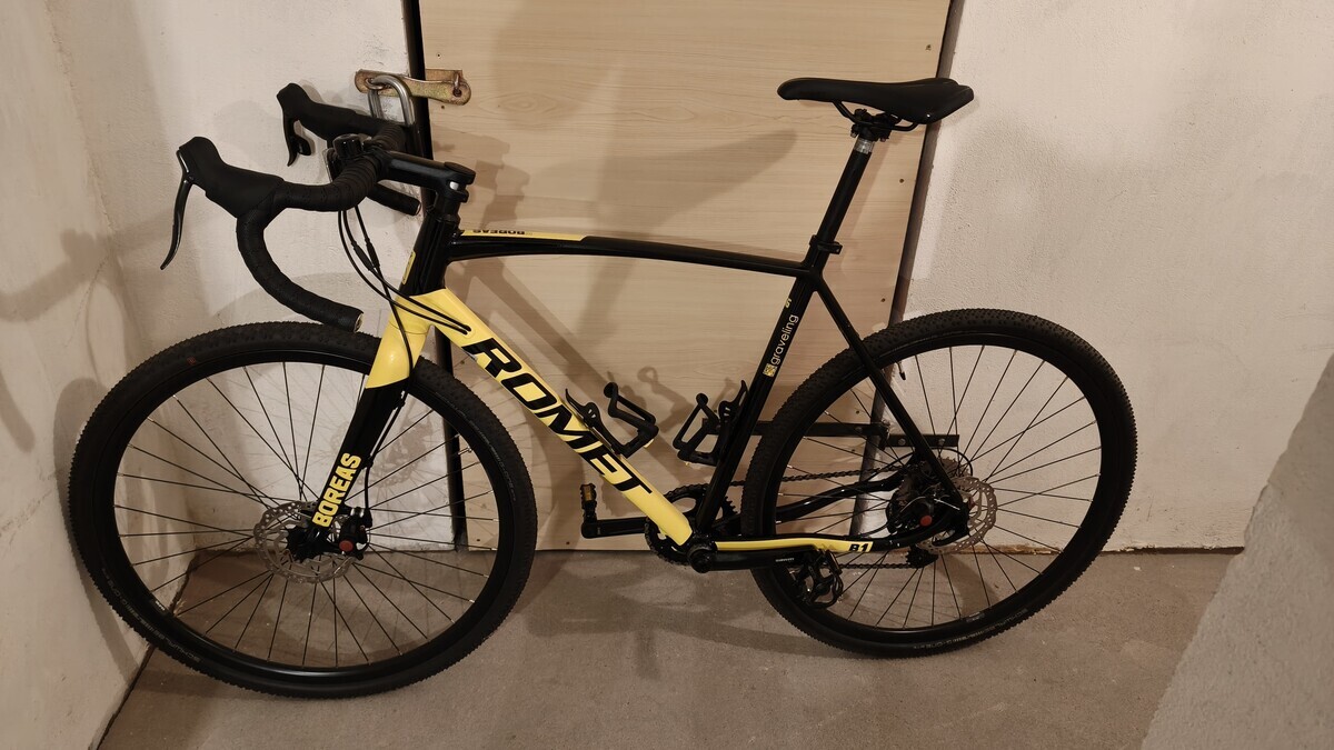 Elbląg Do sprzedania mam rower Romet Boreas 1 czarno-żółty, rozmiar 56 L. 
Rower można powiedzieć że jest nowy bo